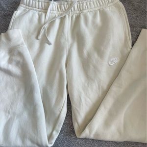 Nike Sweatpants